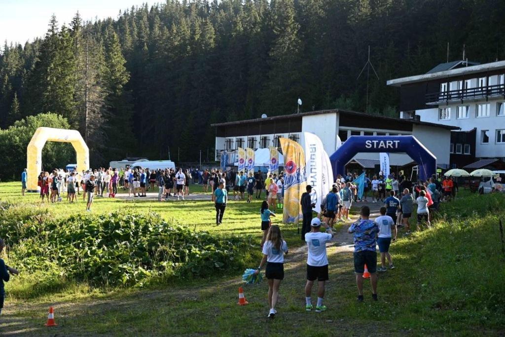 Chata - Dom Horskej Sluzby Jasna Деменівська Долина Екстер'єр фото